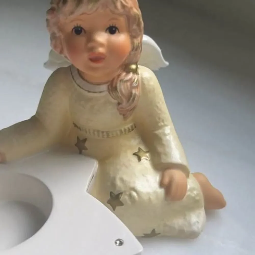 Hummel ceramic figurine